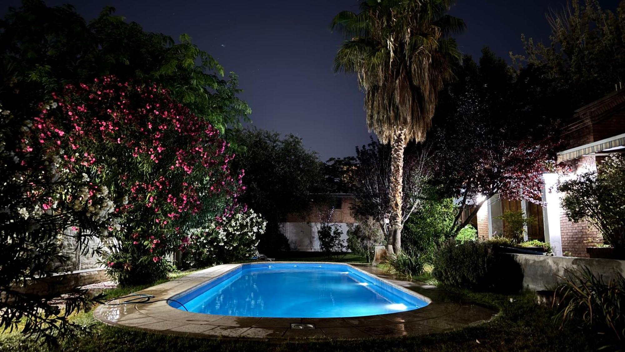 Blue Sky Mendoza Bed & Breakfast Exterior photo
